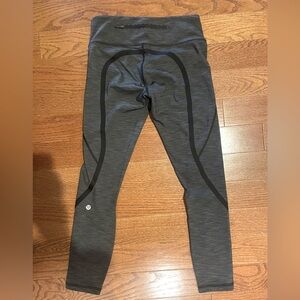 Lululemon leggings size 4